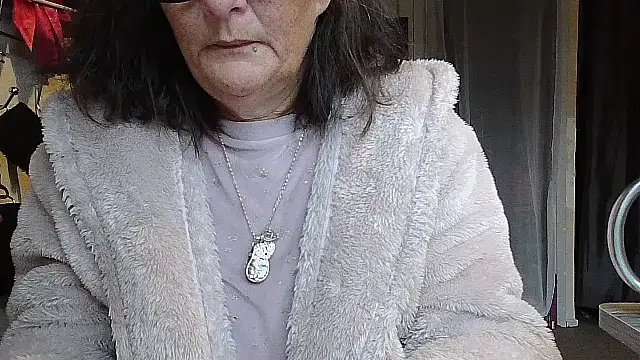 Snapshot of Mistress-Ivy51 chatting on October 15, 2025, 7:27 am Mistress-Ivy51 online show from October 15, 2025, 7:27 am