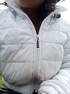 Snapshot of Tendercouple1 chatting on October 6, 2025, 3:35 pm Tendercouple1 online show from October 6, 2025, 3:35 pm