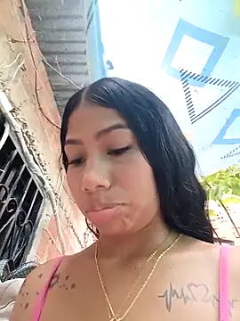 Snapshot of Rous-squir chatting on October 17, 2025, 12:40 pm Rous-squir online show from October 17, 2025, 12:40 pm