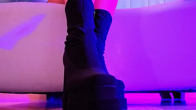 Molly Evens Ky online show from September 27, 2025, 1:39 pm