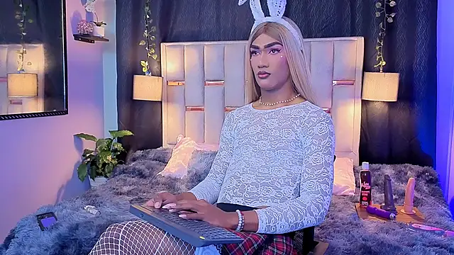 Snapshot of Hanzking01 chatting on September 23, 2025, 7:59 am Hanzking01 online show from September 23, 2025, 7:59 am