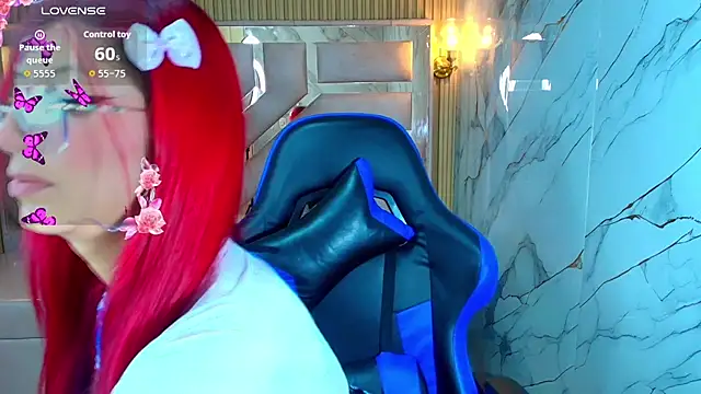 Snapshot of lola_bonnie_r chatting on September 16, 2025, 7:48 pm lola bonnie r online show from September 16, 2025, 7:48 pm