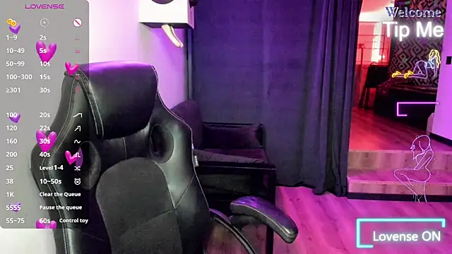 AlisaSkylar online show from October 31, 2025, 5:42 pm