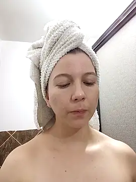 Arianna Moss online show from September 24, 2025, 6:03 pm