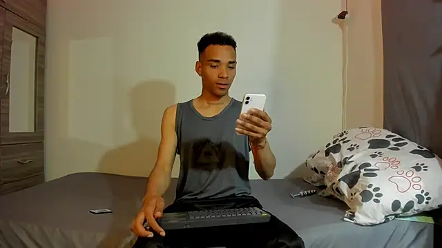 Snapshot of kenan_2601 chatting on September 24, 2025, 10:16 pm kenan 2601 online show from September 24, 2025, 10:16 pm