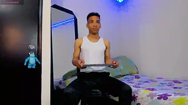 Snapshot of kenan_2601 chatting on October 14, 2025, 11:47 pm kenan 2601 online show from October 14, 2025, 11:47 pm