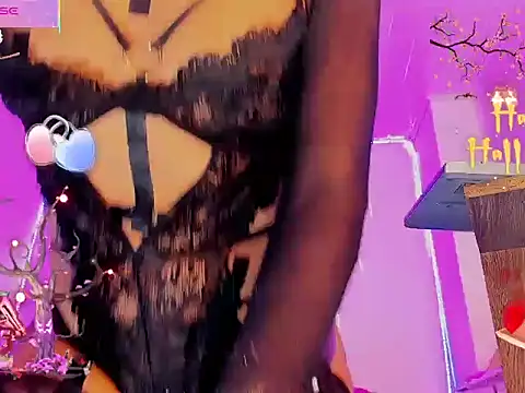 Snapshot of samanthaatt chatting on October 23, 2025, 10:52 pm samanthaatt online show from October 23, 2025, 10:52 pm