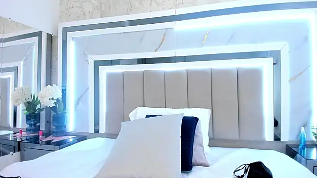 Snapshot of melodycharlotte chatting on September 22, 2025, 12:55 pm melodycharlotte online show from September 22, 2025, 12:55 pm