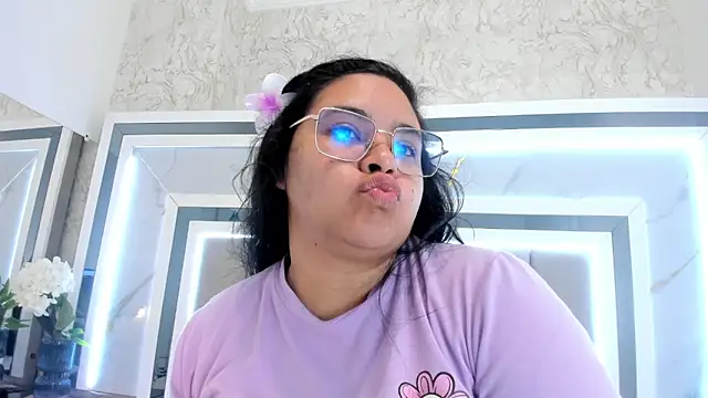 Snapshot of melodycharlotte chatting on October 11, 2025, 11:33 am melodycharlotte online show from October 11, 2025, 11:33 am