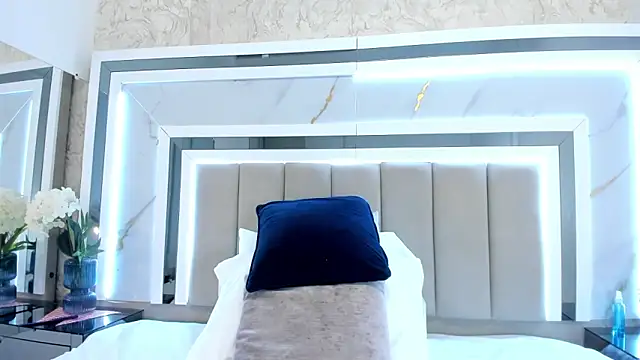 Snapshot of melodycharlotte chatting on September 20, 2025, 12:10 pm melodycharlotte online show from September 20, 2025, 12:10 pm