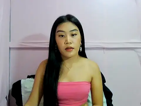 YourWildestDoll online show from April 3, 2026, 4:46 pm