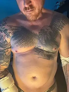 Snapshot of CloudyKingG chatting on June 10, 2026, 11:39 pm CloudyKingG online show from June 10, 2026, 11:39 pm