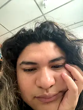 Snapshot of andi03 chatting on November 7, 2025, 9:41 pm andi03 online show from November 7, 2025, 9:41 pm