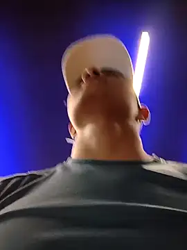 Snapshot of DeivanR_6 chatting on October 27, 2025, 9:16 pm DeivanR 6 online show from October 27, 2025, 9:16 pm