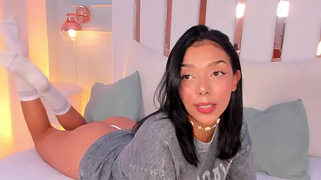 Snapshot of selene_phmoon chatting on February 27, 2026, 4:12 am selene phmoon online show from February 27, 2026, 4:12 am