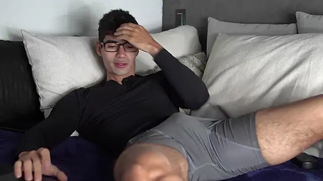 Snapshot of joesteel chatting on October 24, 2025, 7:57 pm joesteel online show from October 24, 2025, 7:57 pm