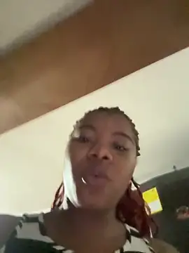 chocolatito-ho online show from April 6, 2026, 6:14 am