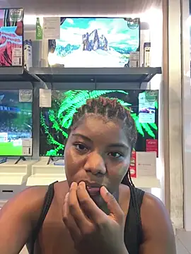 Snapshot of chocolatito-ho chatting on September 13, 2025, 7:25 pm chocolatito-ho online show from September 13, 2025, 7:25 pm