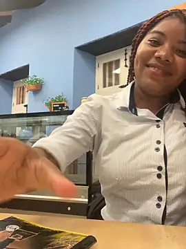 Snapshot of chocolatito-ho chatting on September 11, 2025, 11:27 pm chocolatito-ho online show from September 11, 2025, 11:27 pm