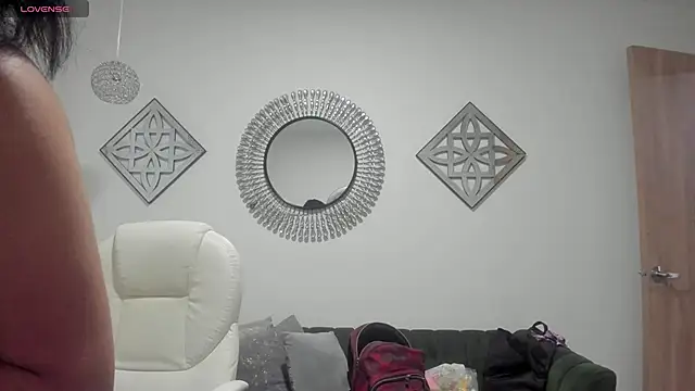 Ayshel cooperr online show from October 7, 2025, 3:40 am