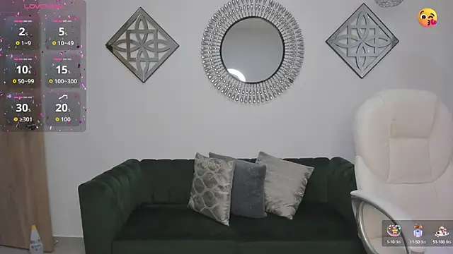 Ayshel cooperr online show from October 3, 2025, 4:03 am