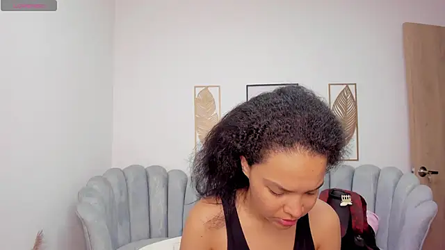 Ayshel cooperr online show from October 6, 2025, 3:51 am