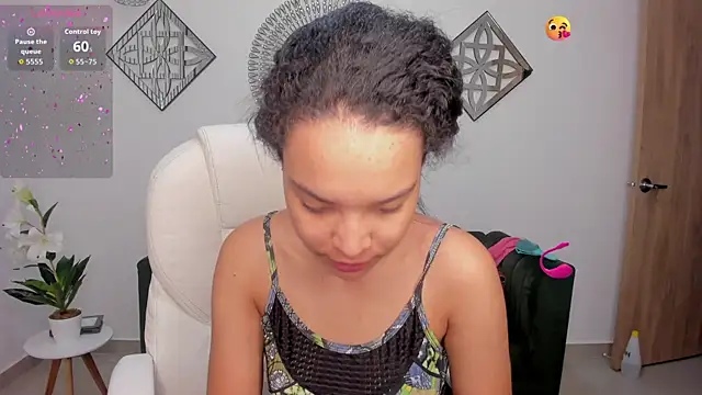 Ayshel cooperr online show from September 27, 2025, 3:34 am