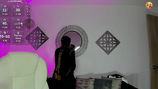 Ayshel cooperr online show from October 18, 2025, 2:24 am