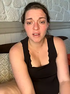 Snapshot of coquineronde chatting on September 25, 2025, 12:44 pm coquineronde online show from September 25, 2025, 12:44 pm