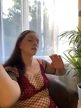 Snapshot of coquineronde chatting on September 19, 2025, 7:23 am coquineronde online show from September 19, 2025, 7:23 am