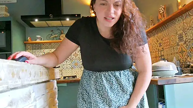 Snapshot of coquineronde chatting on October 24, 2025, 7:29 am coquineronde online show from October 24, 2025, 7:29 am