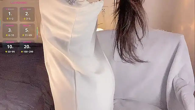 CC 333 online show from November 2, 2025, 1:54 am