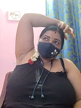 Snapshot of lathikaqueentamil chatting on October 6, 2025, 6:30 pm lathikaqueentamil online show from October 6, 2025, 6:30 pm