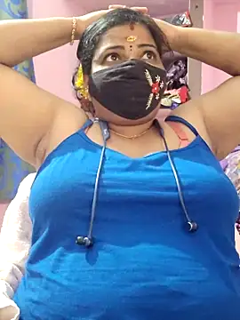 Snapshot of lathikaqueentamil chatting on October 9, 2025, 9:32 am lathikaqueentamil online show from October 9, 2025, 9:32 am