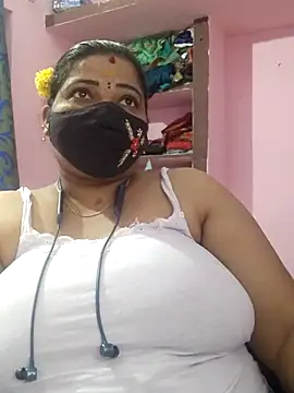 Snapshot of lathikaqueentamil chatting on October 12, 2025, 5:09 am lathikaqueentamil online show from October 12, 2025, 5:09 am