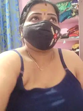 Snapshot of lathikaqueentamil chatting on October 12, 2025, 5:25 pm lathikaqueentamil online show from October 12, 2025, 5:25 pm