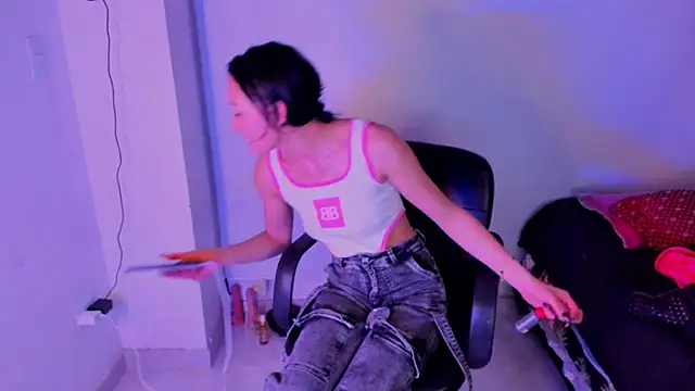 Snapshot of Madison_charlotte chatting on October 11, 2025, 3:29 am Madison charlotte online show from October 11, 2025, 3:29 am