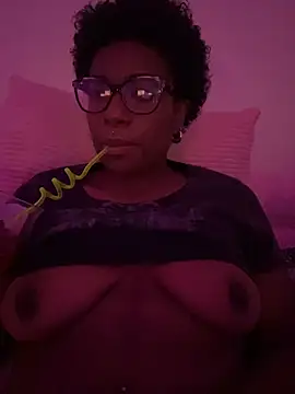 Tu GataLinda online show from October 26, 2025, 3:51 am