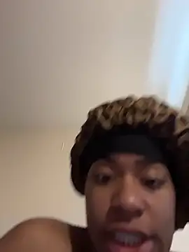 Tu GataLinda online show from January 6, 2026, 5:39 pm