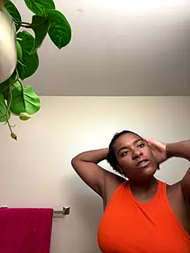 Tu GataLinda online show from September 28, 2025, 1:12 am