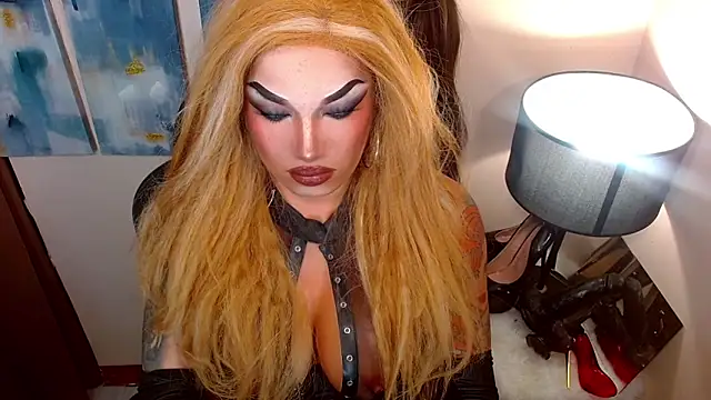 xmadisonmitressxx online show from October 5, 2025, 11:12 am