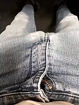 Ajayy01 online show from April 14, 2026, 2:44 pm