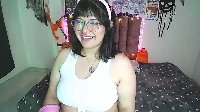 Snapshot of saragon1 chatting on October 20, 2025, 4:18 pm saragon1 online show from October 20, 2025, 4:18 pm