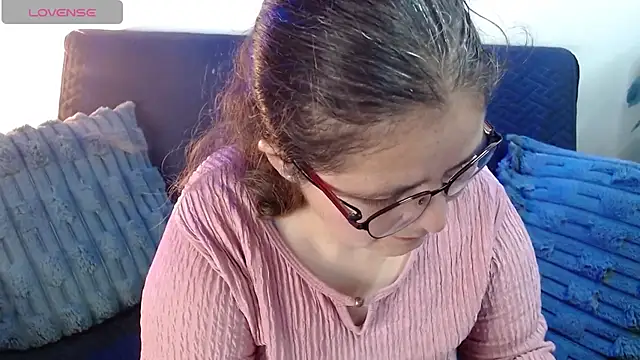 Snapshot of Linda_banks_ chatting on July 3, 2026, 2:07 am Linda banks online show from July 3, 2026, 2:07 am