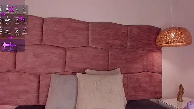 dani velvet online show from February 18, 2026, 3:04 am