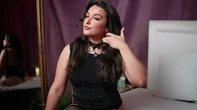 Snapshot of EmmaDallas chatting on July 3, 2026, 7:53 pm EmmaDallas online show from July 3, 2026, 7:53 pm