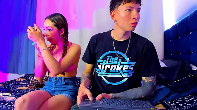 Snapshot of Tatiiana_n_Damiian chatting on September 14, 2025, 2:28 pm Tatiiana n Damiian online show from September 14, 2025, 2:28 pm