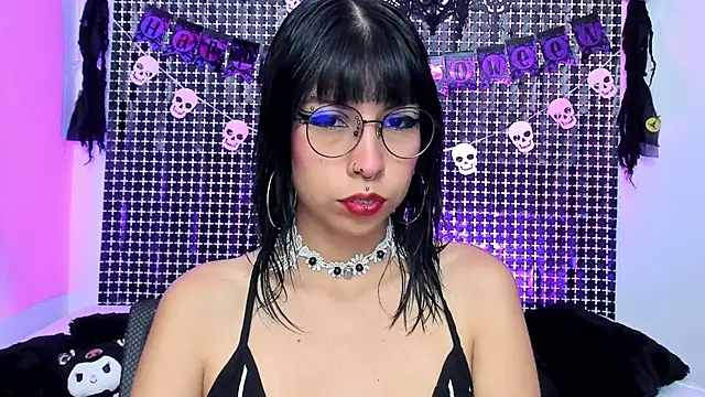 Rose 72 online show from October 13, 2025, 8:21 pm