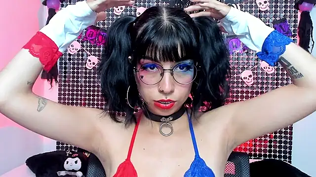 Rose 72 online show from October 12, 2025, 7:37 pm