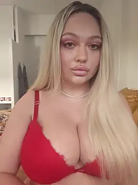 Snapshot of misstitmouseofficial chatting on October 18, 2025, 12:51 pm misstitmouseofficial online show from October 18, 2025, 12:51 pm